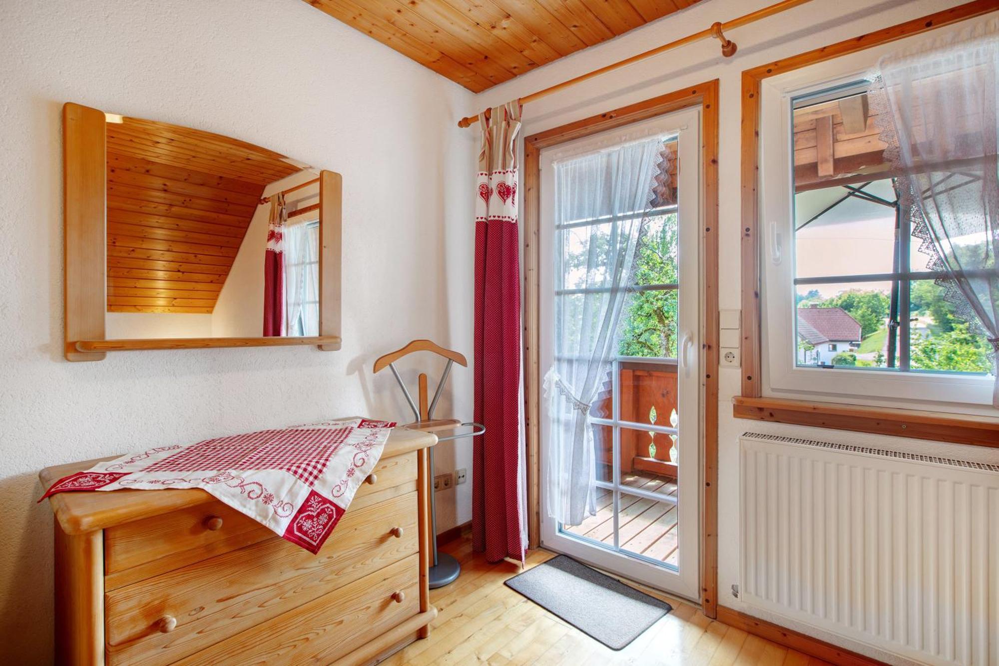 Appartamento Haus Schlageter Dachsberg im Schwarzwald Esterno foto
